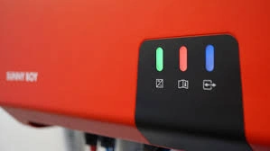  Meestal zal de rode LED op de omvormer ook oplichten en zal hij in storingsmodus gaan, en dus geen stroom meer produceren.